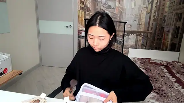 Snapshot of SweetMiaXO chatting on February 6, 2026, 10:13 pm SweetMiaXO online show from February 6, 2026, 10:13 pm