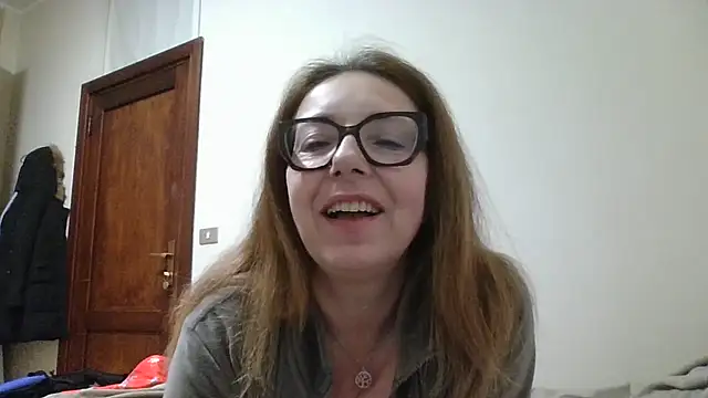 Miasexmilf online show from February 24, 2026, 4:54 am