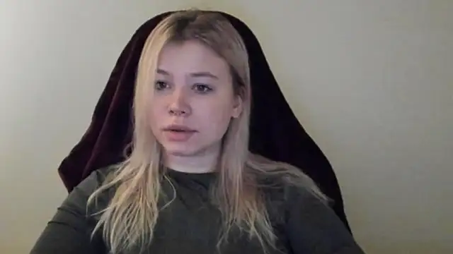 Lulu Di online show from February 6, 2026, 11:41 pm