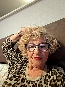 Snapshot of rosasuso chatting on April 5, 2026, 6:38 pm rosasuso online show from April 5, 2026, 6:38 pm