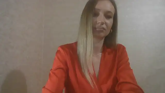 AureliaStar450 online show from February 5, 2026, 9:52 pm