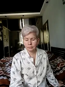 AvaSwan5354 online show from April 20, 2026, 8:28 am