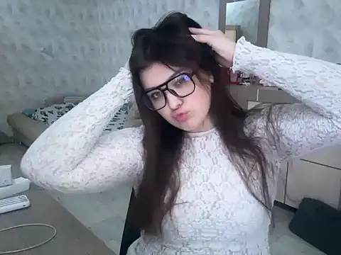  MaryLove  online show from February 12, 2026, 12:44 pm