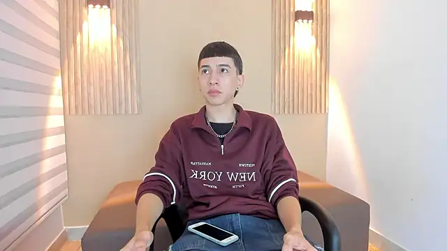 lian cameron online show from February 6, 2026, 3:44 am