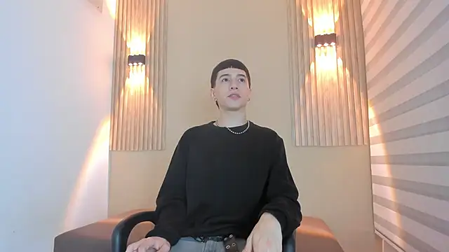 lian cameron online show from February 9, 2026, 3:54 am