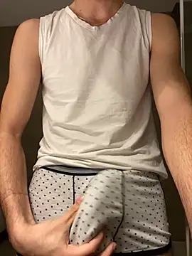 tip4sexxx online show from February 5, 2026, 10:20 am