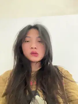 Lyn-be99 online show from February 19, 2026, 6:20 am