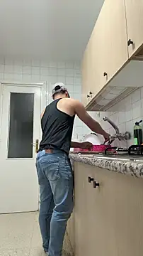 Snapshot of Massimo_Fiore chatting on February 3, 2026, 8:36 pm Massimo Fiore online show from February 3, 2026, 8:36 pm