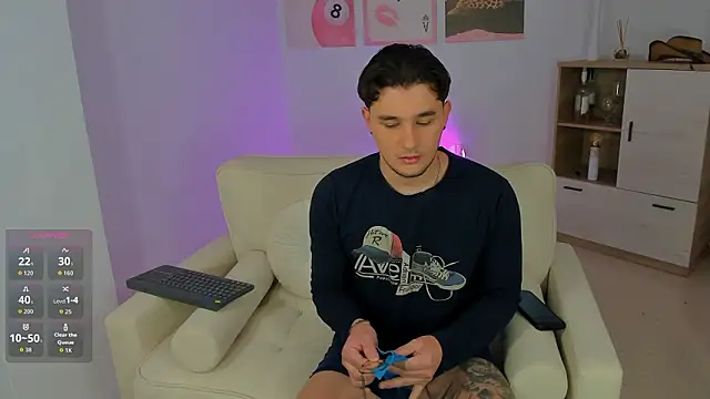 Snapshot of Massimo_Fiore chatting on February 21, 2026, 2:56 am Massimo Fiore online show from February 21, 2026, 2:56 am