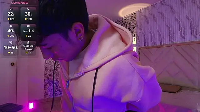 Snapshot of osamu_tay chatting on February 23, 2026, 11:40 am osamu tay online show from February 23, 2026, 11:40 am