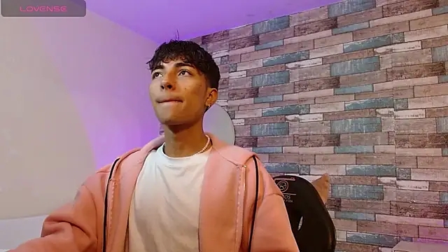 Snapshot of osamu_tay chatting on March 2, 2026, 11:50 am osamu tay online show from March 2, 2026, 11:50 am