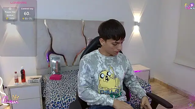 Snapshot of EVAN_TAY chatting on February 25, 2026, 2:43 am EVAN TAY online show from February 25, 2026, 2:43 am