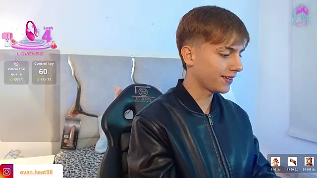 EVAN TAY online show from March 25, 2026, 3:01 am