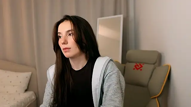 ssandralovin online show from March 6, 2026, 7:32 pm