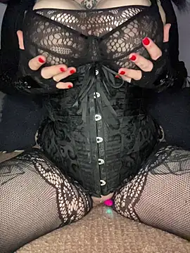 MissOpium online show from March 26, 2026, 9:31 pm