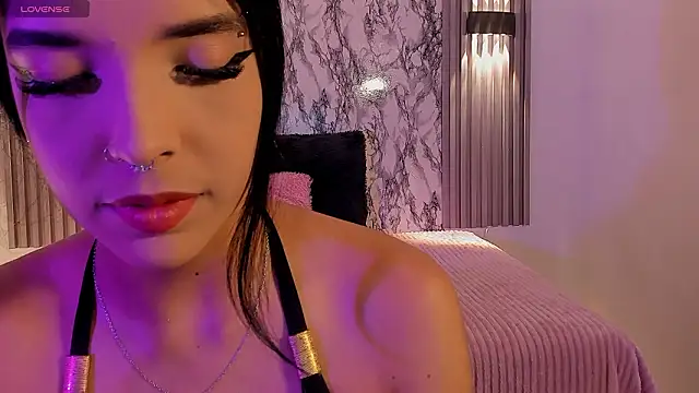 Snapshot of ChloeeMasonn chatting on February 18, 2026, 11:06 am ChloeeMasonn online show from February 18, 2026, 11:06 am