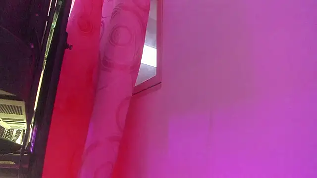 Melanie  Evans online show from March 20, 2026, 11:04 am