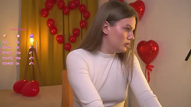 Snapshot of Agatha_Gris chatting on February 11, 2026, 9:42 pm Agatha Gris online show from February 11, 2026, 9:42 pm