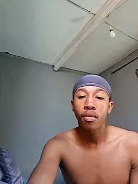 Peterveero12 online show from May 23, 2026, 12:42 pm