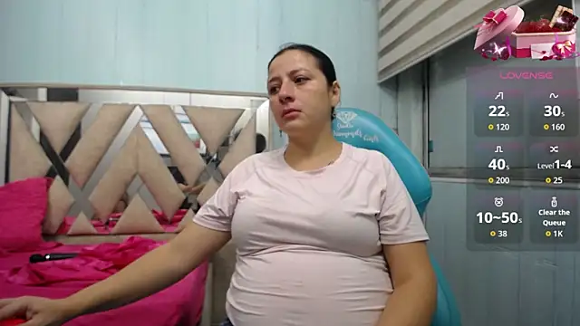 Snapshot of allison_max_tattoo chatting on February 16, 2026, 12:40 am allison max tattoo online show from February 16, 2026, 12:40 am