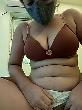 Snapshot of sonalidey5565 chatting on February 8, 2026, 10:18 am sonalidey5565 online show from February 8, 2026, 10:18 am