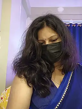 noty girl2 online show from June 3, 2026, 7:33 am