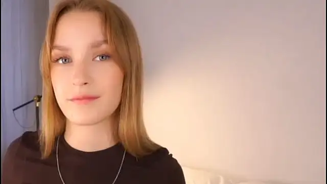 HellenSpelly online show from February 20, 2026, 10:21 pm