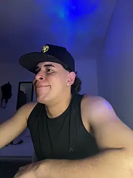 Maximuz1920 online show from March 31, 2026, 5:08 am