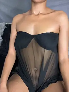 Hot Mess18 online show from May 10, 2026, 5:40 pm