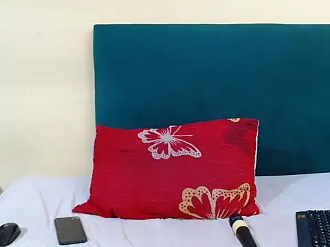 Snapshot of FreakyMelanin18 chatting on February 17, 2026, 10:45 am FreakyMelanin18 online show from February 17, 2026, 10:45 am