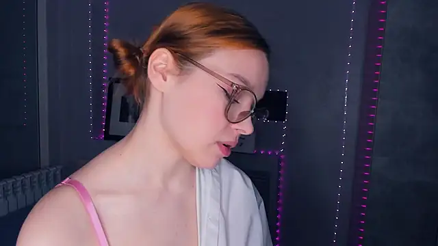 Snapshot of aIexsunshine chatting on February 4, 2026, 8:36 pm aIexsunshine online show from February 4, 2026, 8:36 pm