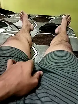 Snapshot of DrinkMeIn chatting on February 15, 2026, 6:43 am DrinkMeIn online show from February 15, 2026, 6:43 am