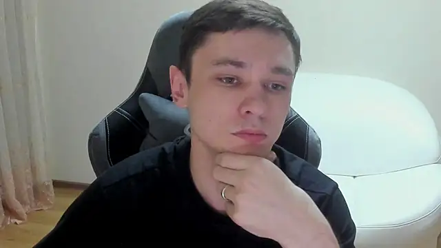 Alexmansuper online show from April 2, 2026, 6:38 pm