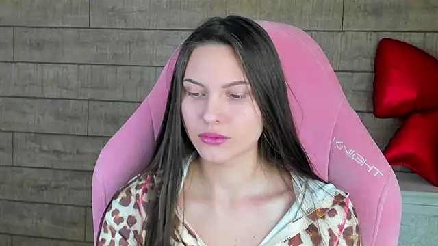 Snapshot of AliceVersal chatting on February 26, 2026, 4:33 am AliceVersal online show from February 26, 2026, 4:33 am