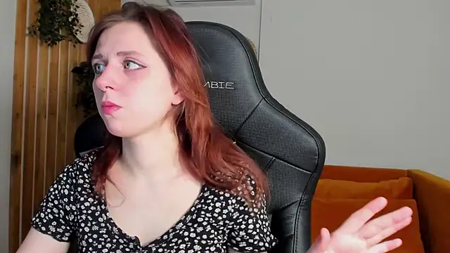 FreyaVey online show from February 6, 2026, 5:23 am