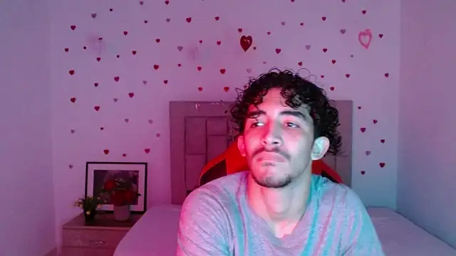 Caius fox online show from March 19, 2026, 11:36 am