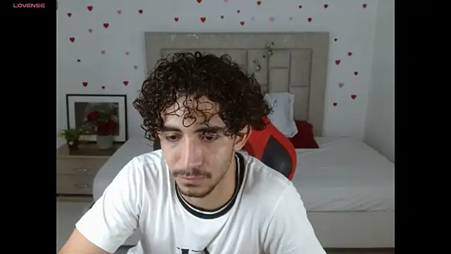 Caius fox online show from March 22, 2026, 11:24 am