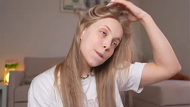 Appr0ved  online show from April 28, 2026, 3:06 pm