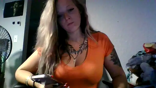 Gypsymomma17 online show from June 14, 2026, 12:08 am
