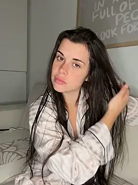 houseofnova online show from February 25, 2026, 8:40 pm