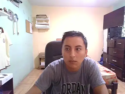 d andres28 online show from March 14, 2026, 3:39 pm