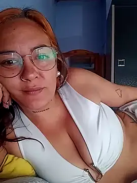 kuramaqueen online show from April 5, 2026, 5:32 pm