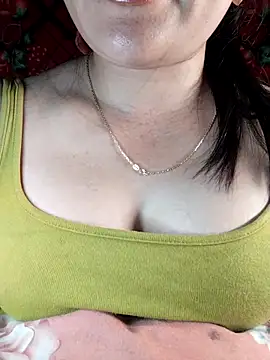 Snapshot of Reina_Fcup01 chatting on February 11, 2026, 5:12 am Reina Fcup01 online show from February 11, 2026, 5:12 am