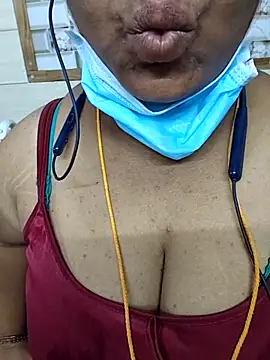 Snapshot of TamilSembaruthi143 chatting on February 20, 2026, 10:49 am TamilSembaruthi143 online show from February 20, 2026, 10:49 am