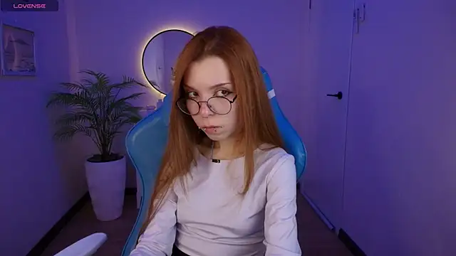 Snapshot of PinkAn8el chatting on February 25, 2026, 3:05 am PinkAn8el online show from February 25, 2026, 3:05 am