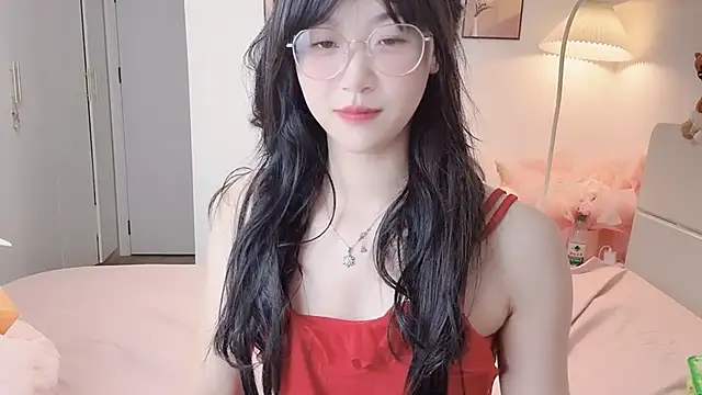 Luminous4173 online show from June 3, 2026, 1:14 pm