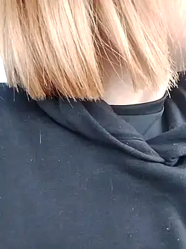 Snapshot of SequereCorTuum chatting on February 10, 2026, 3:05 pm SequereCorTuum online show from February 10, 2026, 3:05 pm