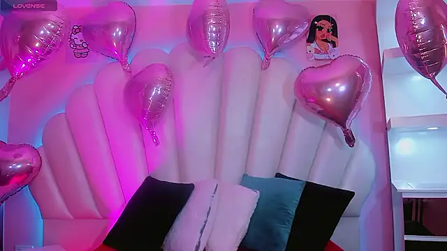 Maia Hotts online show from February 11, 2026, 11:48 am