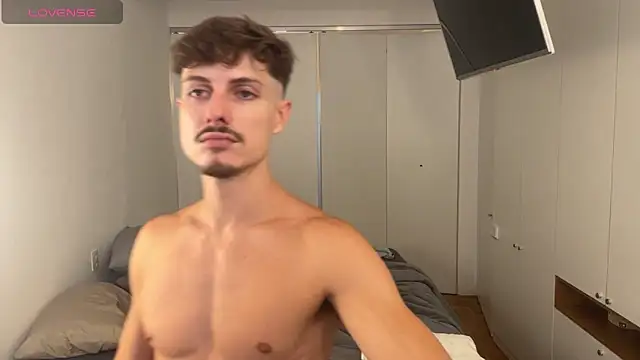 Snapshot of vitoraugustoxxx chatting on February 26, 2026, 5:12 pm vitoraugustoxxx online show from February 26, 2026, 5:12 pm