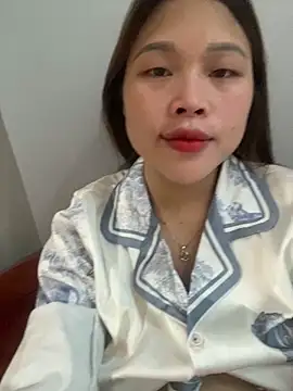Emxinhka1 online show from April 13, 2026, 10:54 am